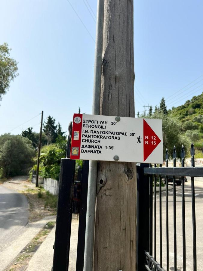 Lithino Apartments - 5Min From The Beach Agios Ioannis Peristeron  Ngoại thất bức ảnh