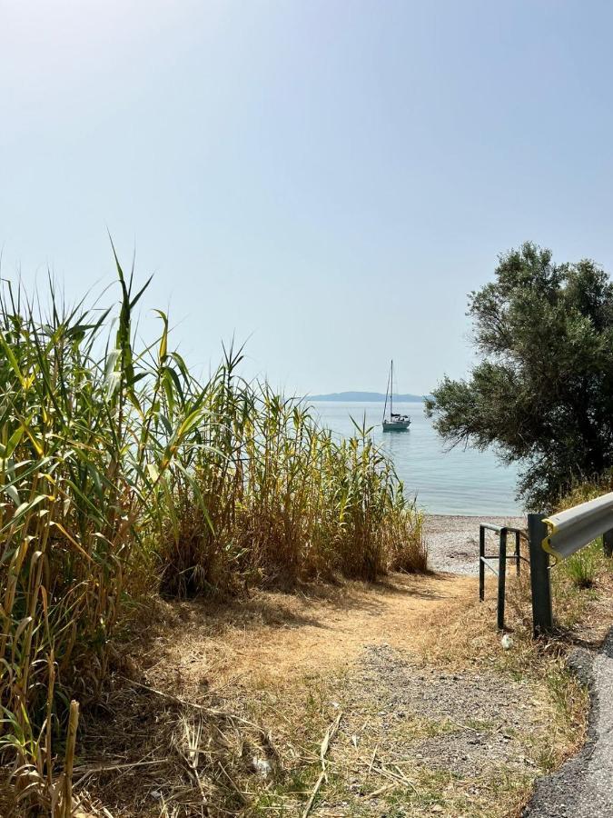 Lithino Apartments - 5Min From The Beach Agios Ioannis Peristeron  Ngoại thất bức ảnh