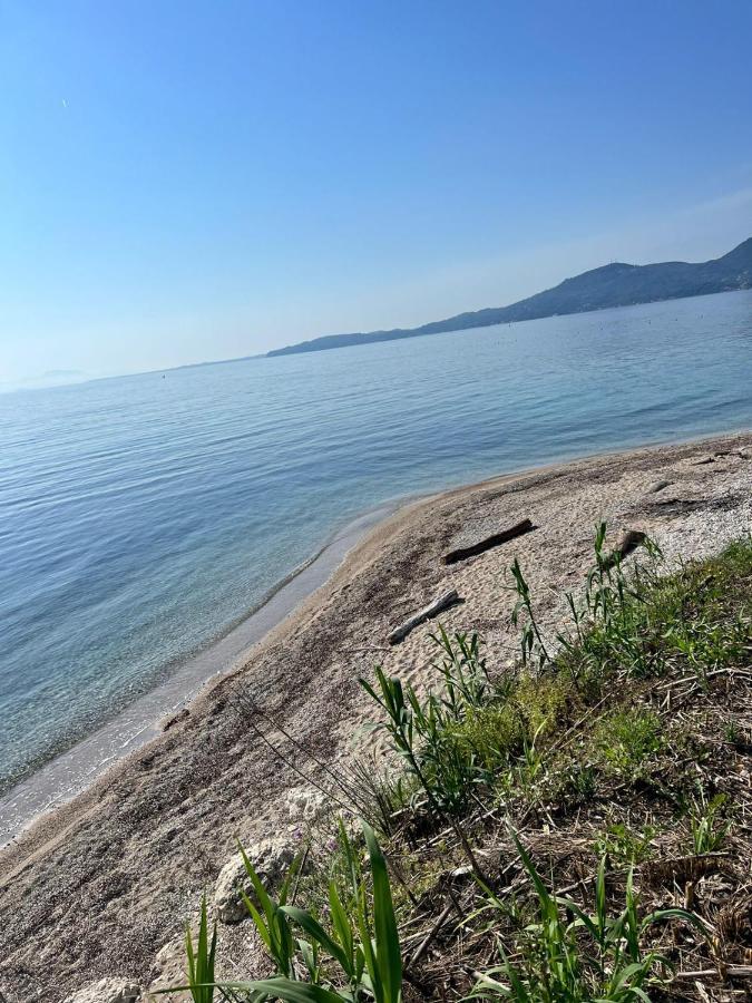 Lithino Apartments - 5Min From The Beach Agios Ioannis Peristeron  Ngoại thất bức ảnh