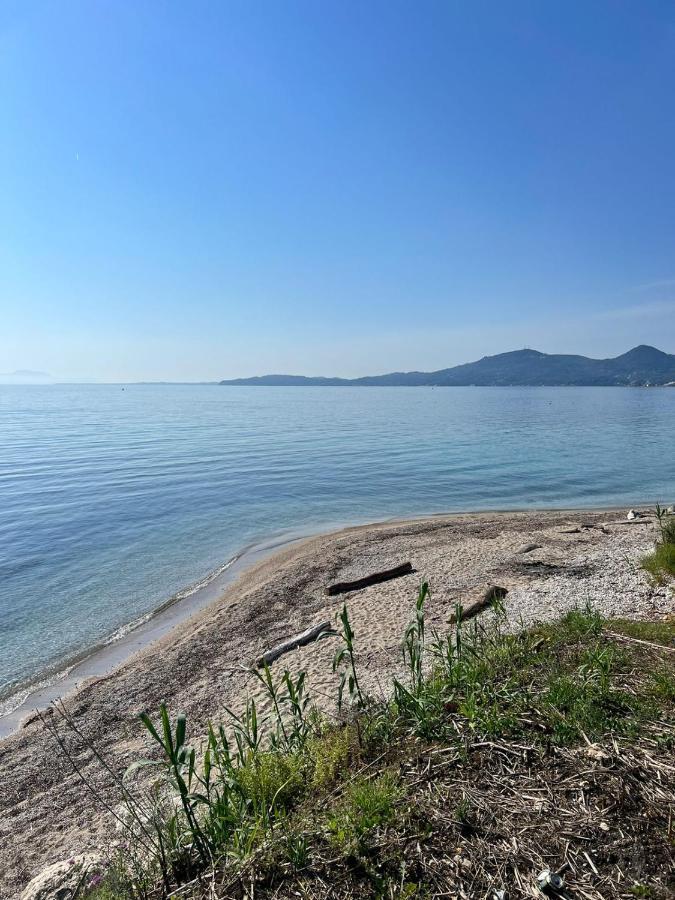 Lithino Apartments - 5Min From The Beach Agios Ioannis Peristeron  Ngoại thất bức ảnh
